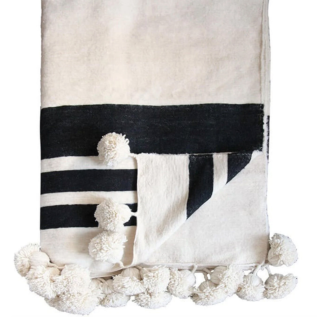 Tafsut Organic Cotton Pom Poms Blanket