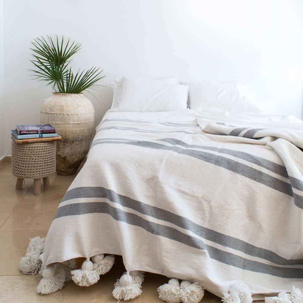 Takalt Moroccan Cotton Pom Poms Blanket