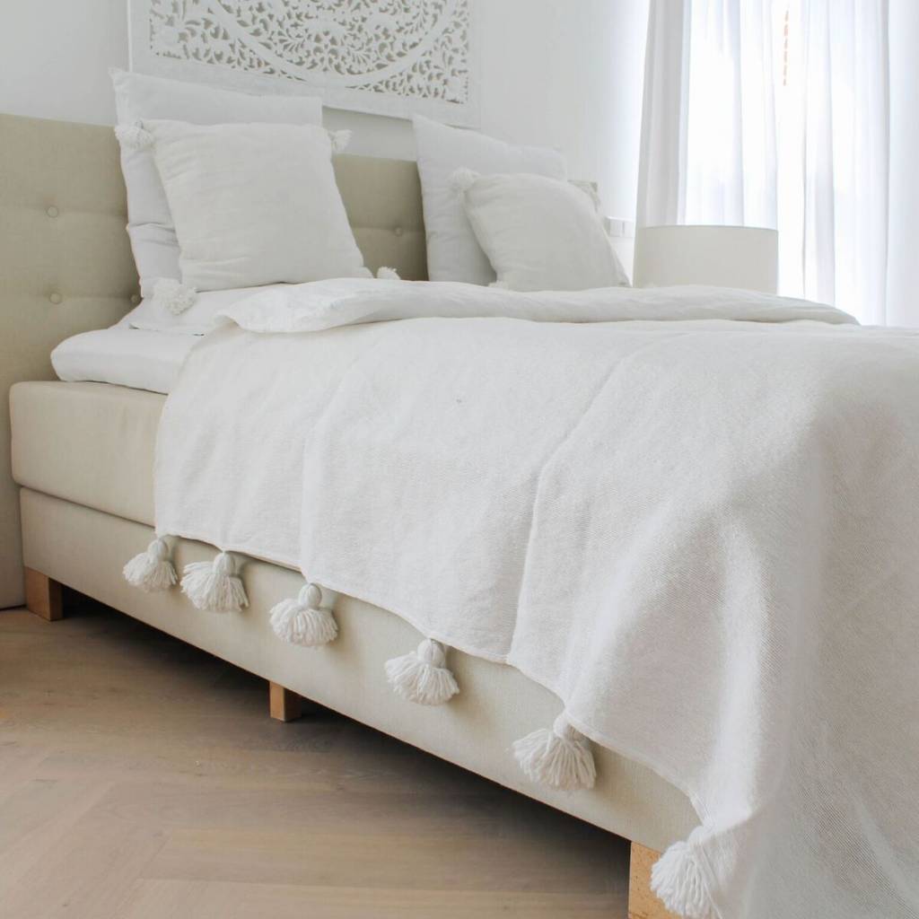 Tabrant Handwoven Organic Cotton Blanket with Tassel