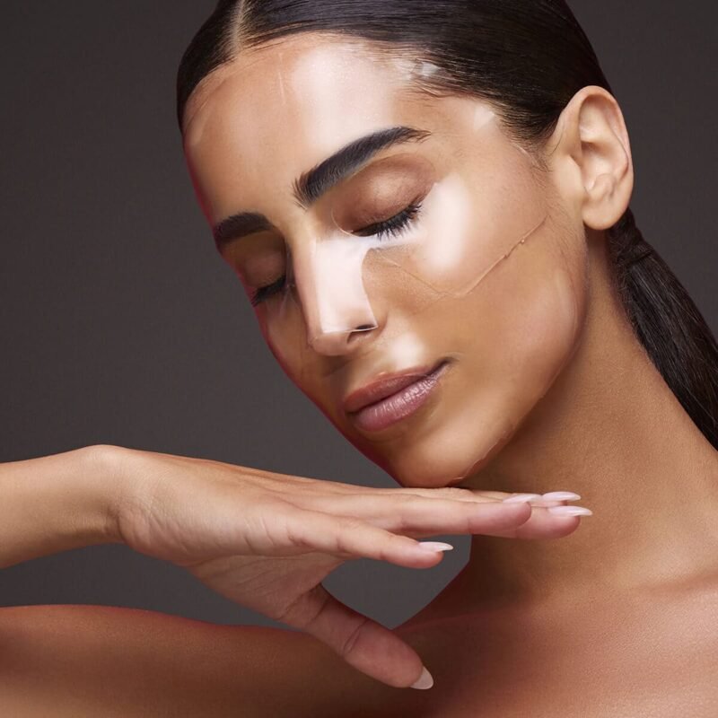 CurrentBody Skin LED Light Therapy Mask & Hydrogel Face Masks (10 Pack) - Image 2
